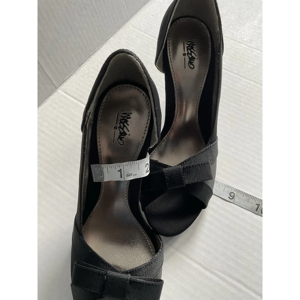 Mossimo Supply Co Womens Black Peep Toe Heels with Bow Accent  Size 5M